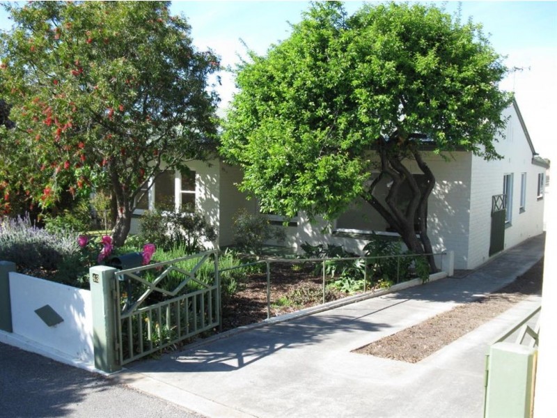 43 Seaview Road, Victor Harbor SA 5211