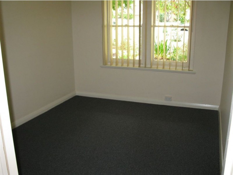 43 Seaview Road, Victor Harbor SA 5211