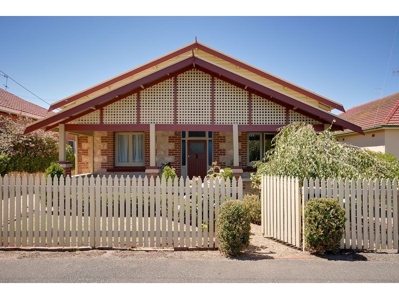 48 Hill Street, Victor Harbor SA 5211
