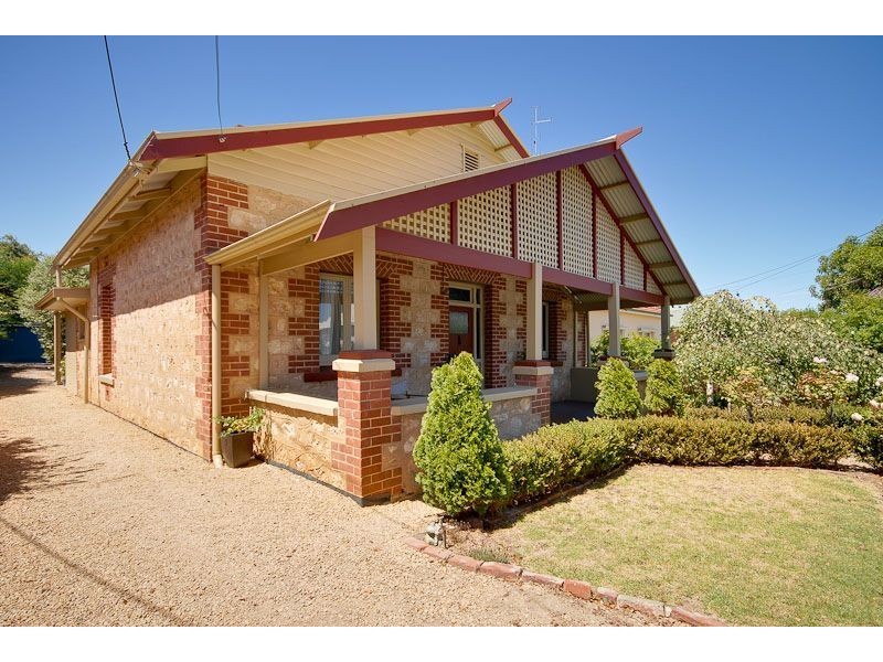 48 Hill Street, Victor Harbor SA 5211