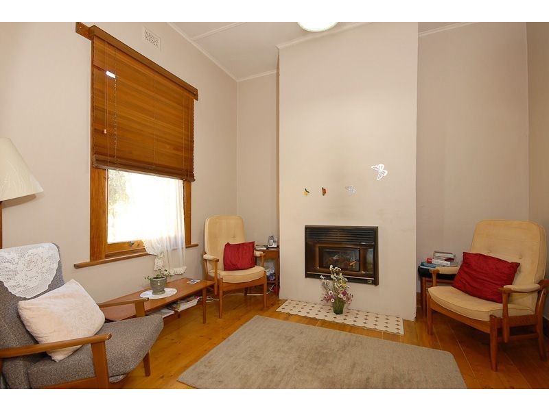 48 Hill Street, Victor Harbor SA 5211