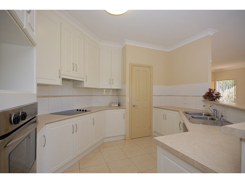 14 Coromandel Drive, Mccracken SA 5211