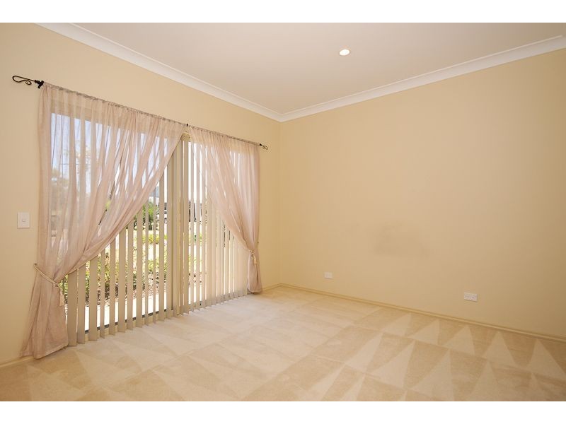 14 Coromandel Drive, Mccracken SA 5211