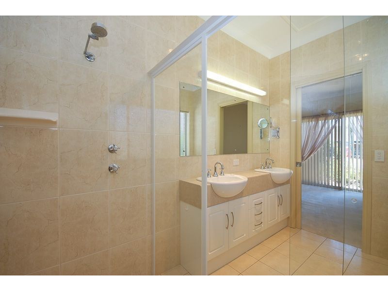 14 Coromandel Drive, Mccracken SA 5211