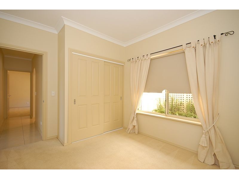 14 Coromandel Drive, Mccracken SA 5211