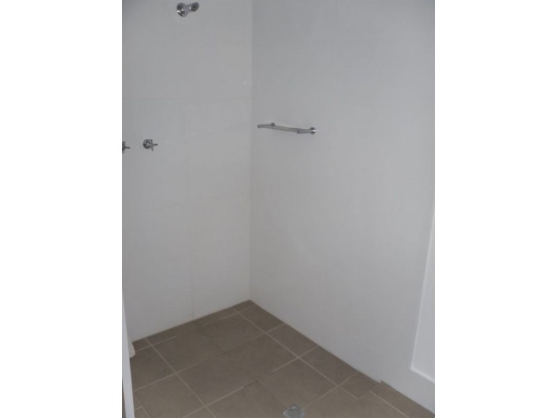 8 Bridge Tce, Victor Harbor SA 5211