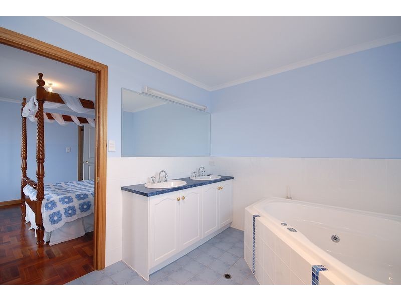 21 Norfolk Avenue, Victor Harbor SA 5211