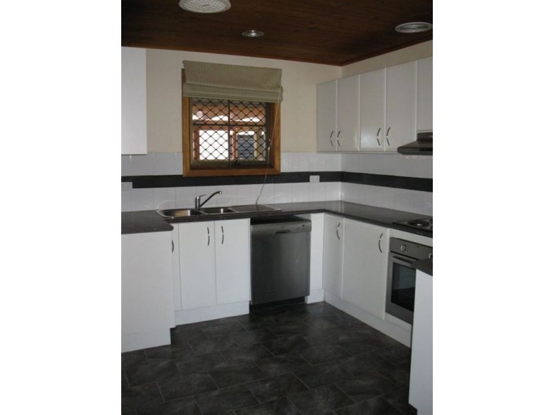 11 Hodge Avenue, Encounter Bay SA 5211