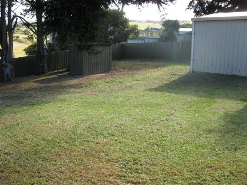 11 Hodge Avenue, Encounter Bay SA 5211