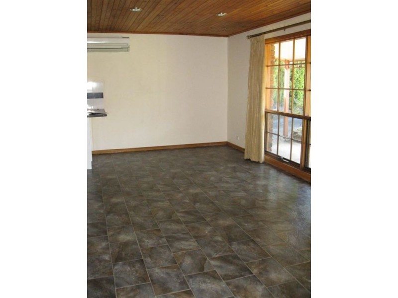 11 Hodge Avenue, Encounter Bay SA 5211