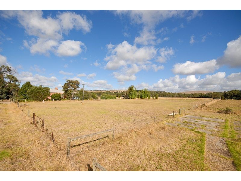 81 Armstrong Road, Victor Harbor SA 5211