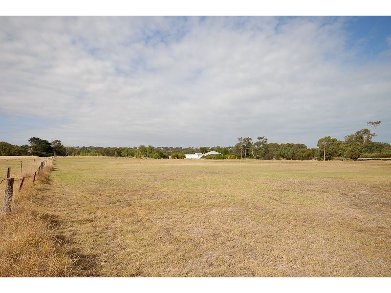 81 Armstrong Road, Victor Harbor SA 5211