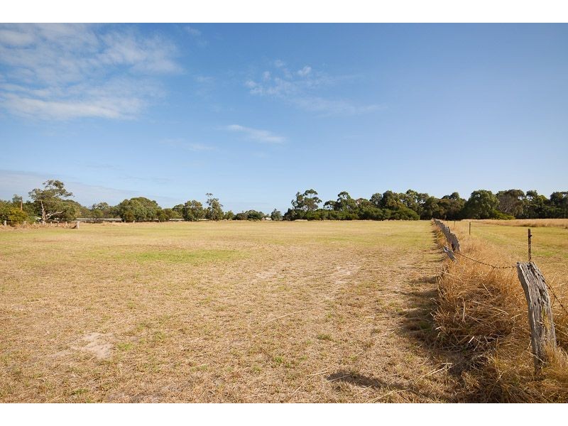 81 Armstrong Road, Victor Harbor SA 5211