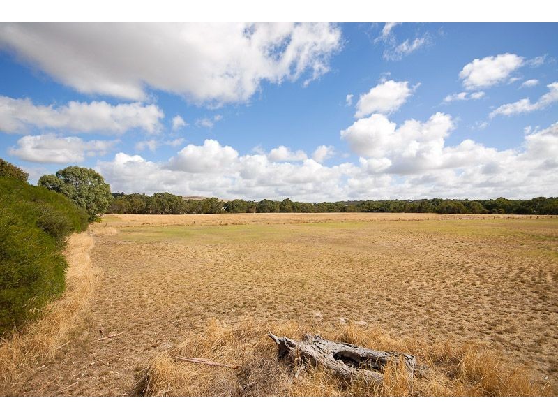 81 Armstrong Road, Victor Harbor SA 5211