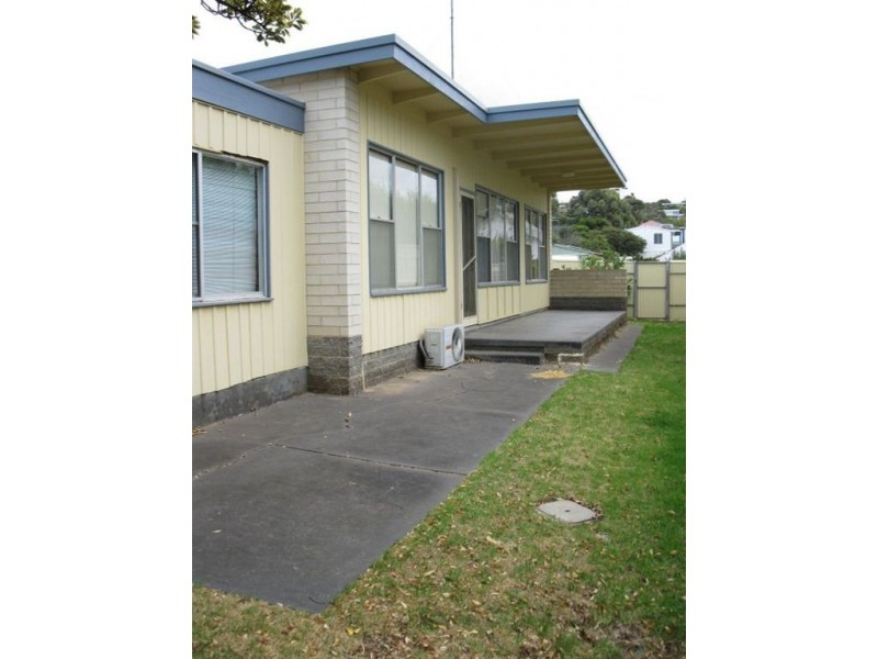 2 Ridge Avenue, Encounter Bay SA 5211