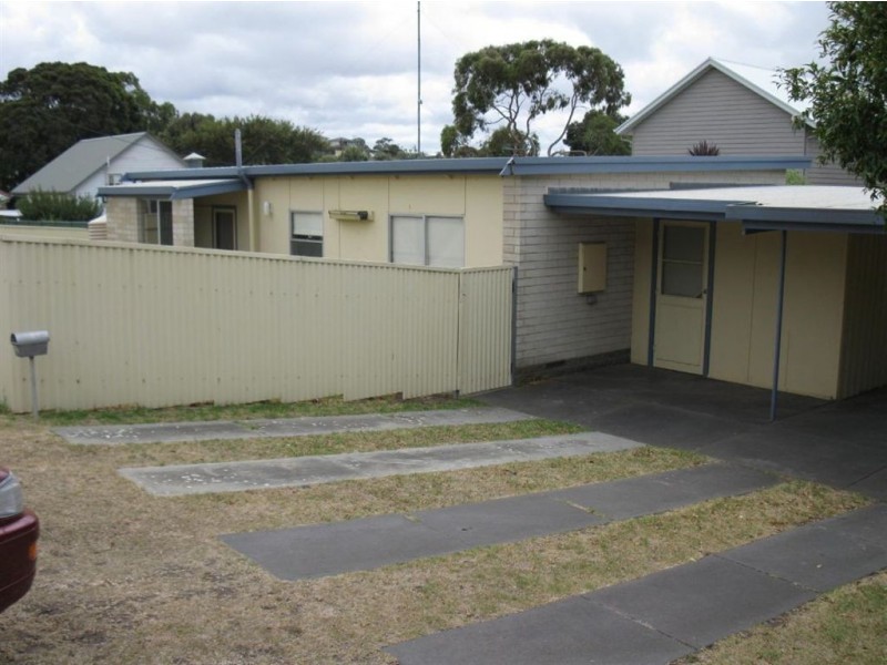 2 Ridge Avenue, Encounter Bay SA 5211