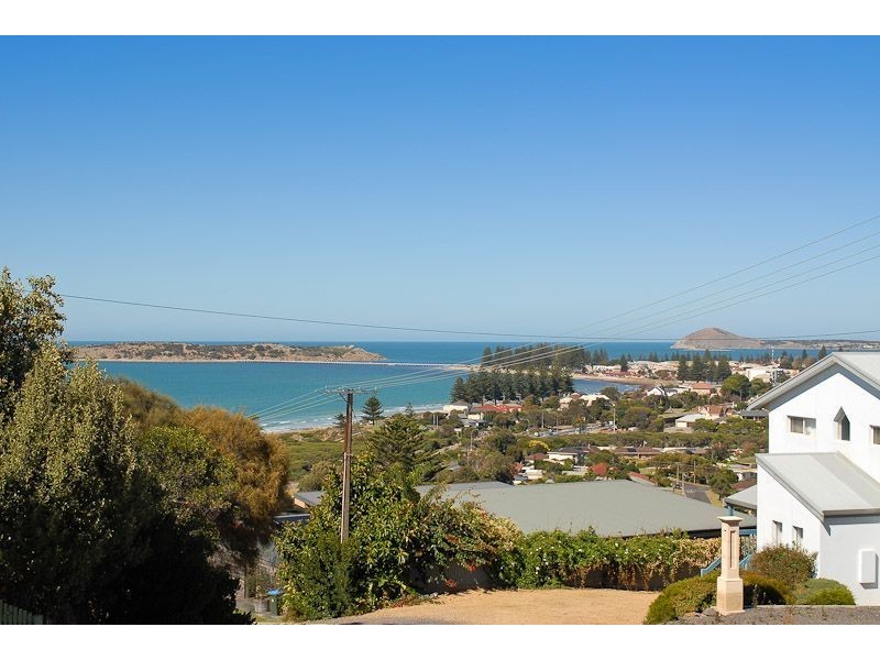 17A Honeyman Grove, Mccracken SA 5211