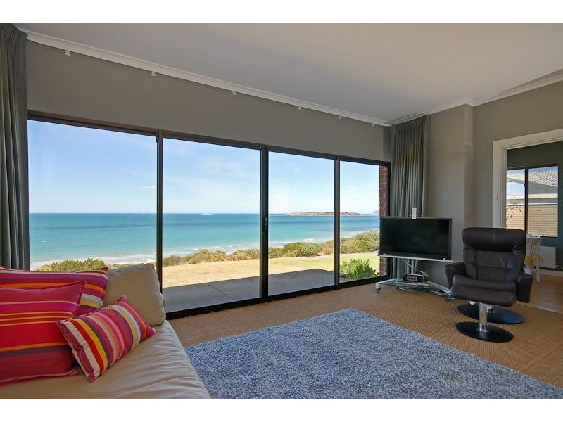 4 Granite Grove, Hayborough SA 5211