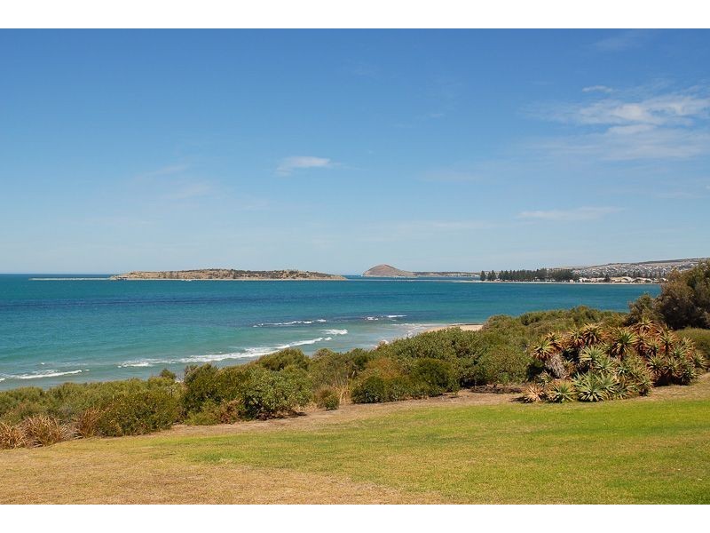 4 Granite Grove, Hayborough SA 5211