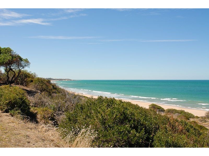 4 Granite Grove, Hayborough SA 5211