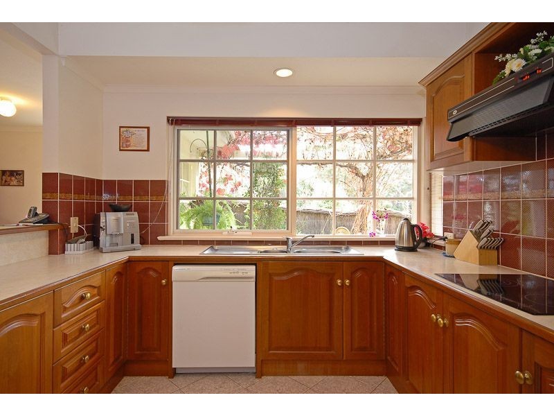 4 Fernbank Road, Victor Harbor SA 5211