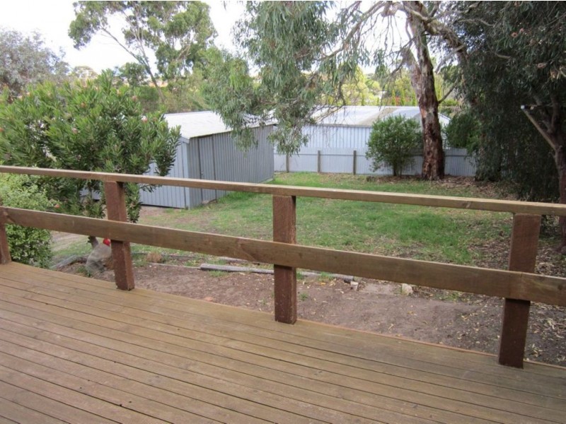 15 Marlborough Ave, Victor Harbor SA 5211
