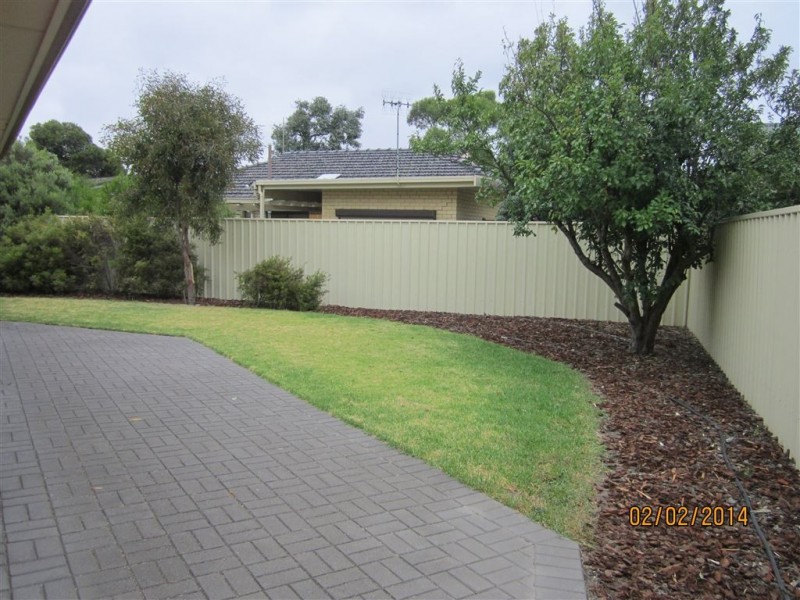 11 Lamont Road, Victor Harbor SA 5211