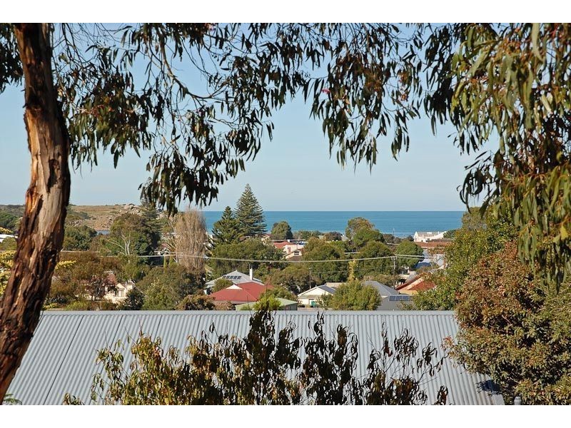 2 Edzell Court, Victor Harbor SA 5211