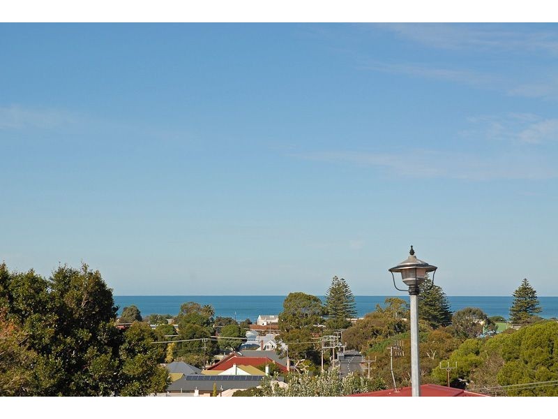 2 Edzell Court, Victor Harbor SA 5211