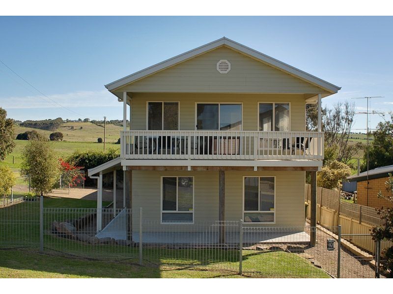 19 Sweetman Avenue, Encounter Bay SA 5211