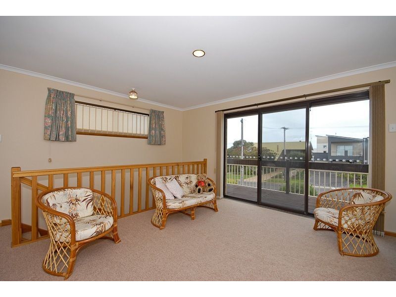 102 Albatross Avenue, Hayborough SA 5211