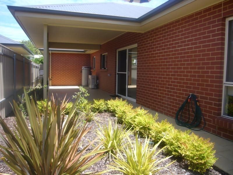 14 Little Hinkler Street, Victor Harbor SA 5211