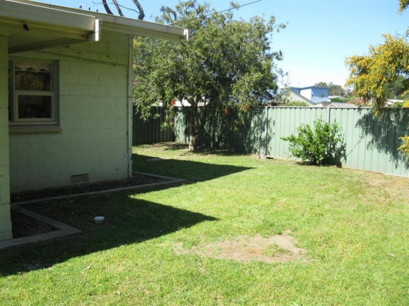 25 Petrel Ave, Encounter Bay SA 5211