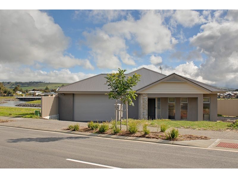 2 Strathmore Court, Victor Harbor SA 5211