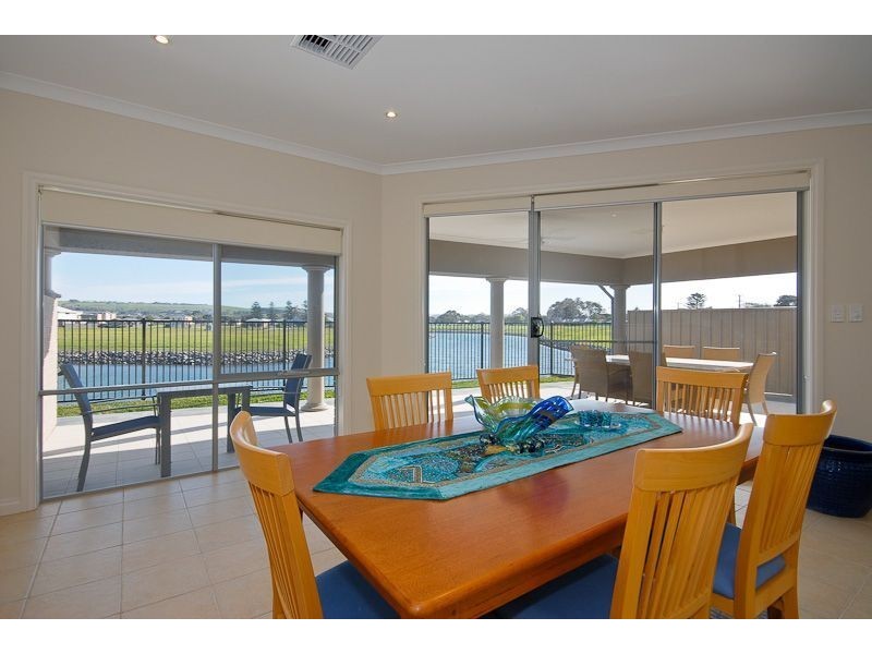 2 Strathmore Court, Victor Harbor SA 5211