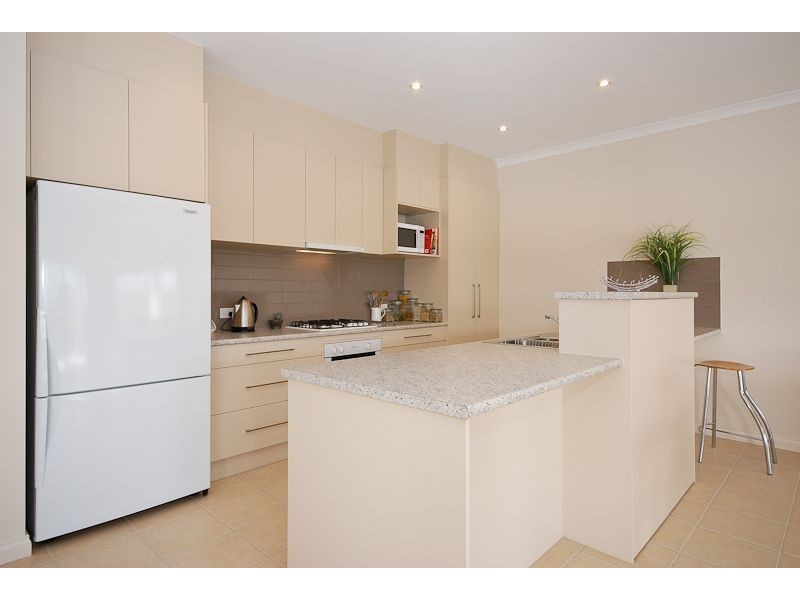 2 Strathmore Court, Victor Harbor SA 5211