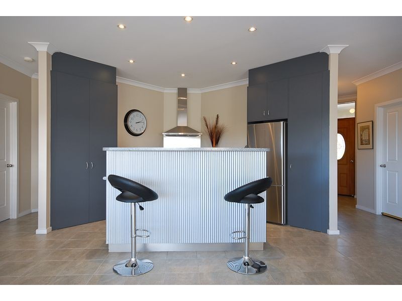 40 Cudmore Road, Mccracken SA 5211