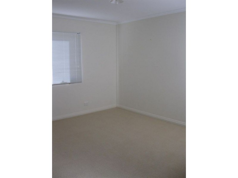 1/2 Solway Crescent, Encounter Bay SA 5211