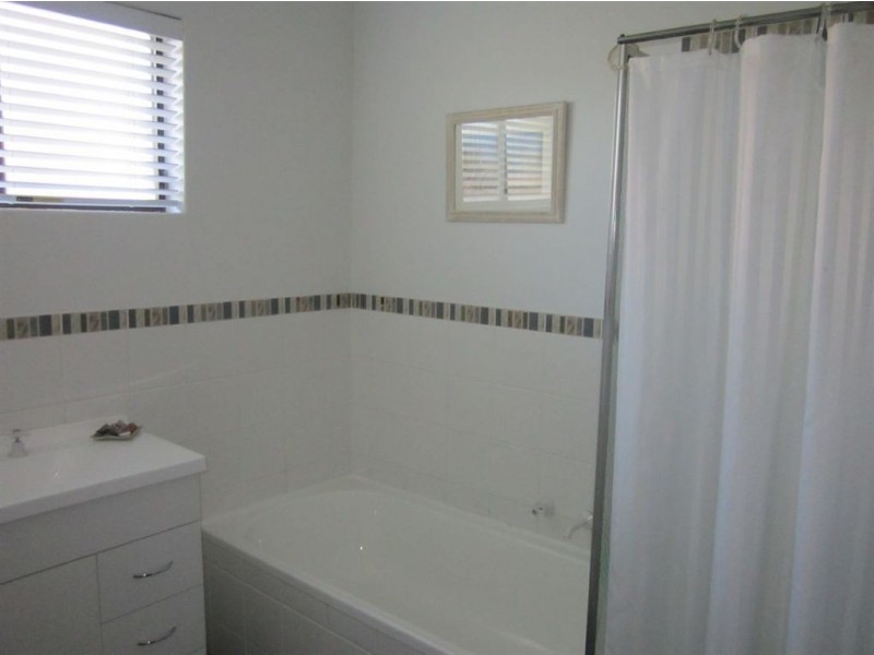 118 Wattle Drive, Mccracken SA 5211