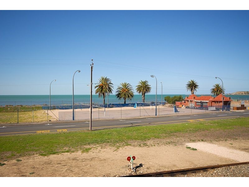 203/162 Hindmarsh Road, Victor Harbor SA 5211