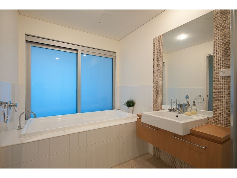 203/162 Hindmarsh Road, Victor Harbor SA 5211