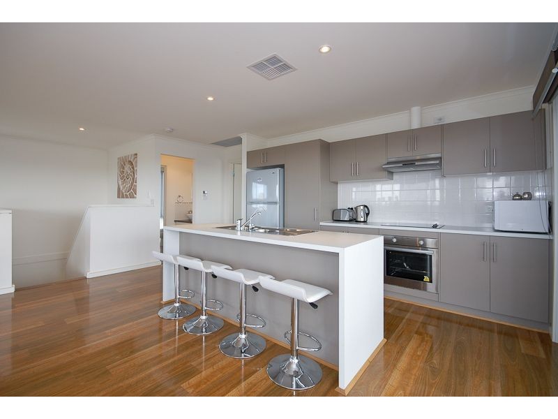 2 Hero Avenue, Middleton SA 5213