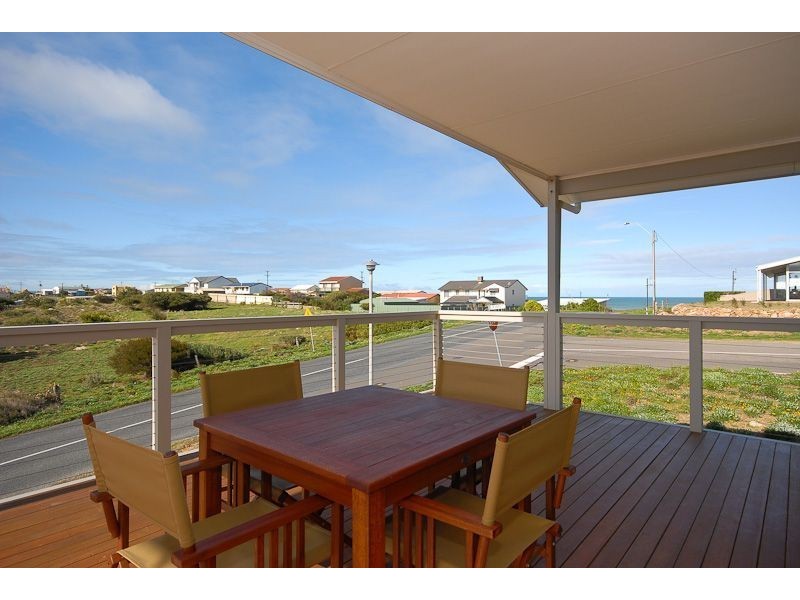 2 Hero Avenue, Middleton SA 5213