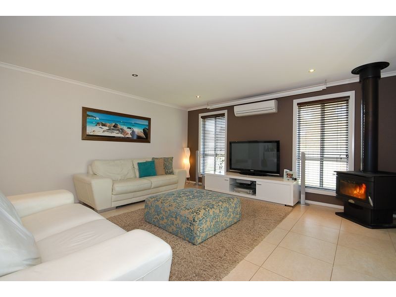 13 Jasmin Drive, Victor Harbor SA 5211