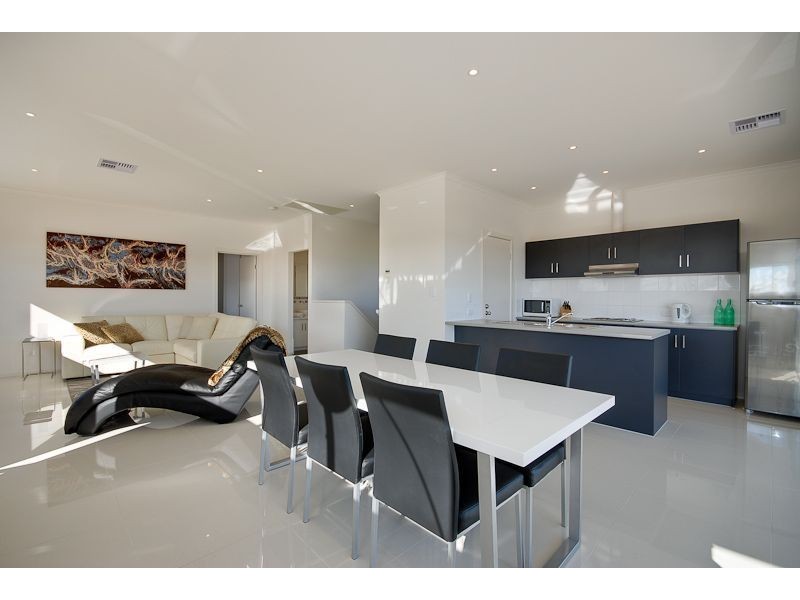 10 Lawrence Street, Goolwa North SA 5214