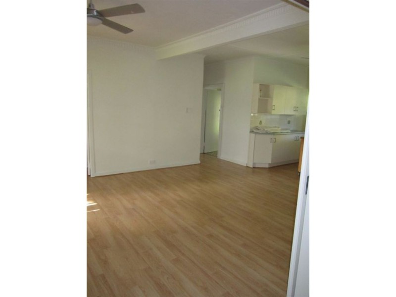 4 Hillview Road, Victor Harbor SA 5211