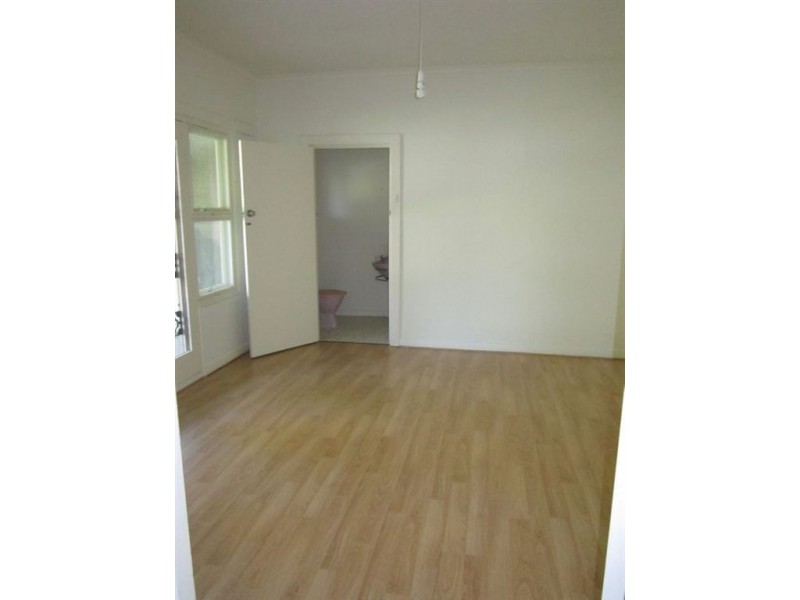 4 Hillview Road, Victor Harbor SA 5211