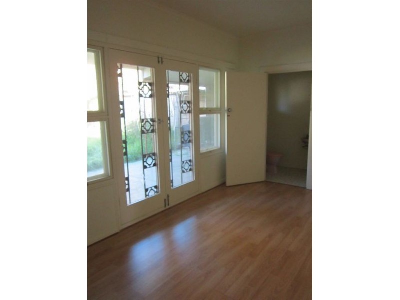 4 Hillview Road, Victor Harbor SA 5211