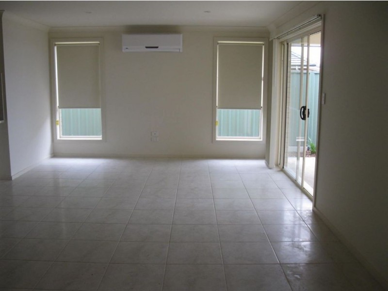 8 Scarlett Crt, Encounter Bay SA 5211