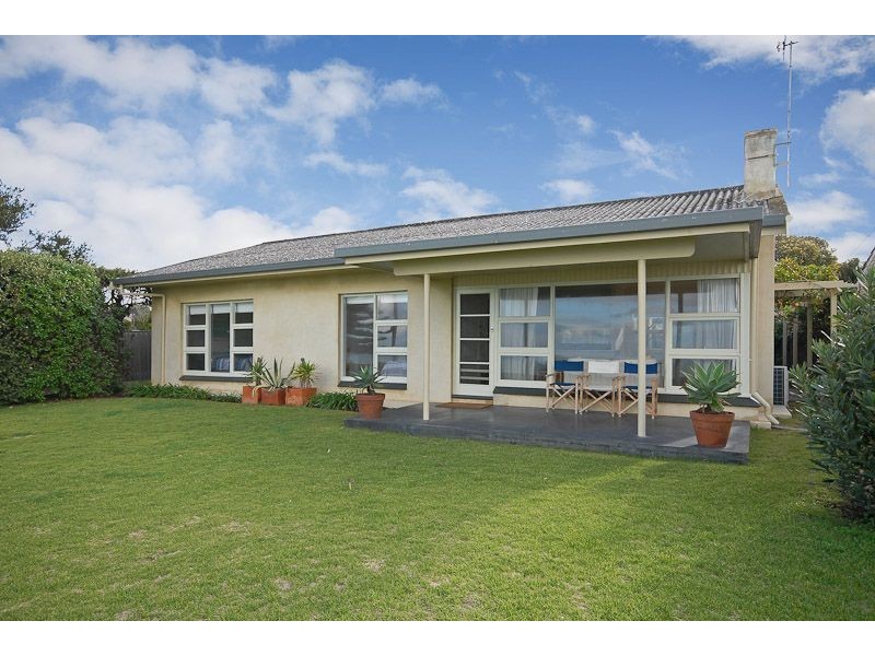 8 Bridge Terrace, Victor Harbor SA 5211